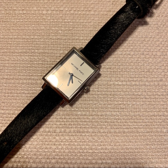 MICHAEL KORS WATCH - Picture 3 of 8